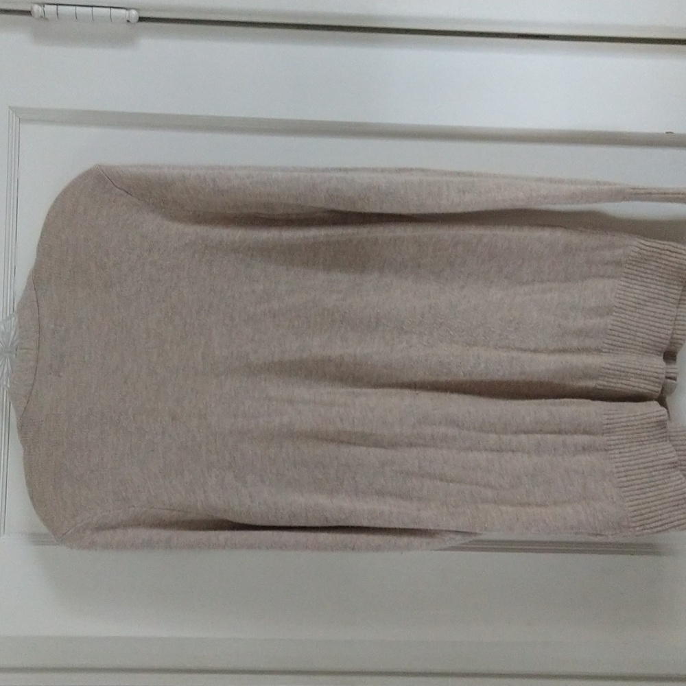 Cardigan - Picture 2 of 3